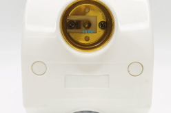 Đui đèn cảm ứng hồng ngoại có điều chỉnh gắn nổi tường Siron SR-SS932