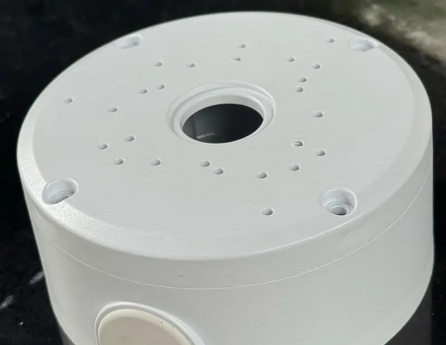 Hộp giấu dây điện dùng cho camera ngoài trời 